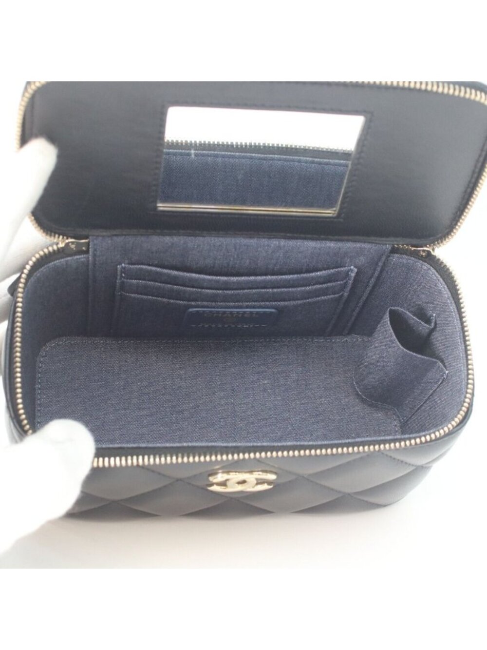 Chanel Black Lambskin Gold Big Chain Shoulder Vanity - Picture 9 of 13